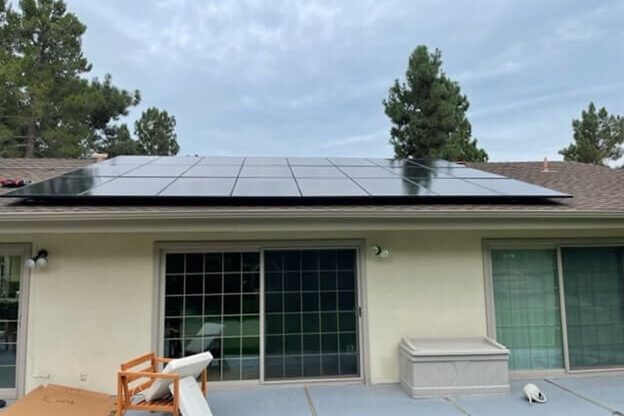 (Gorman) Encinitas - 24 panels, 8.88 kW