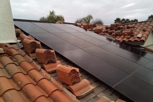 (LeClair) Vista - 16 panels, 6.08 kW